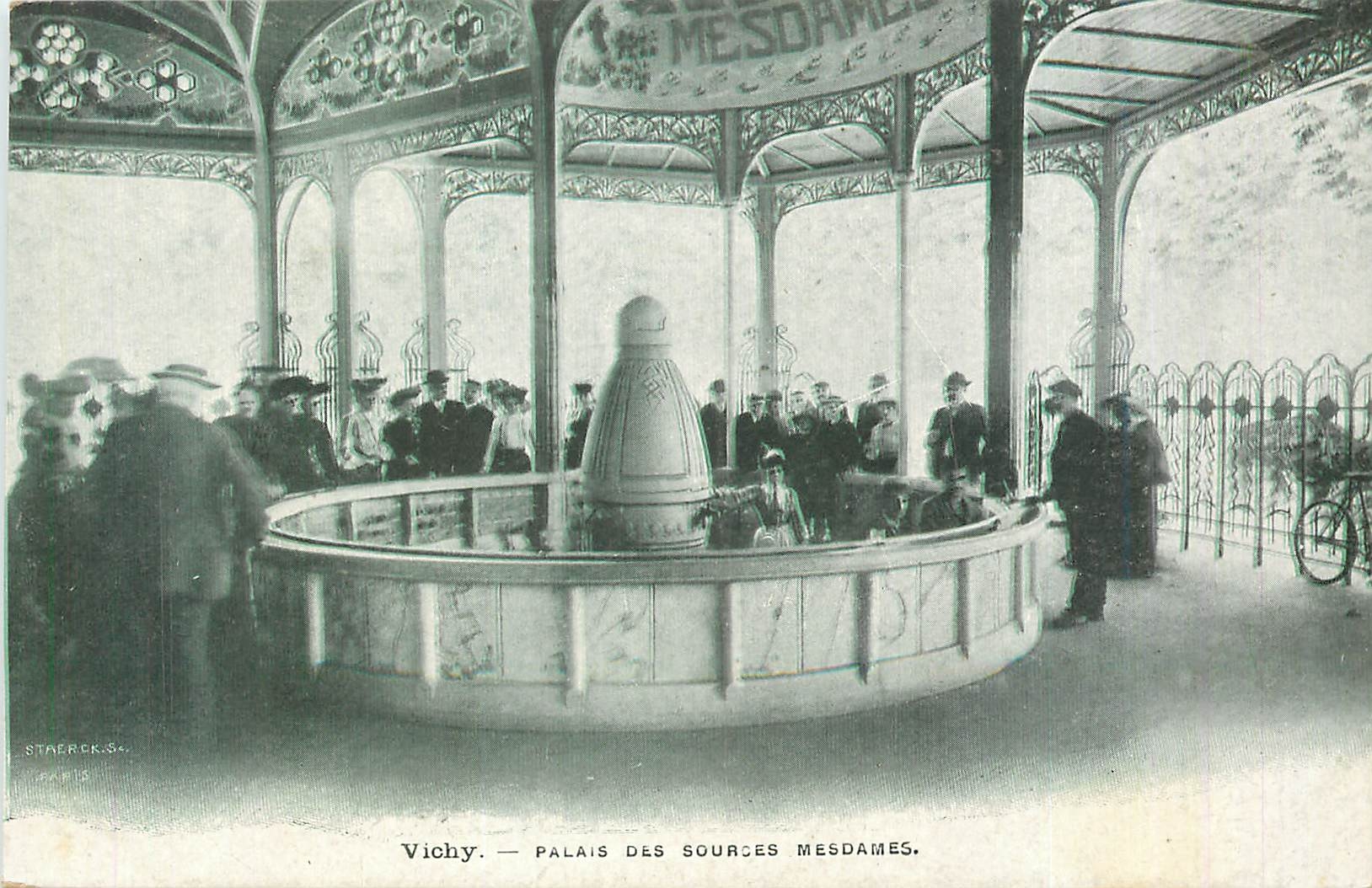 CPA Vichy Palais des Sources Mesdames 