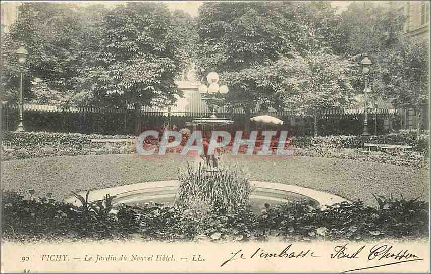 CPA Vichy Le Jardin du Nouvel Hotel 
