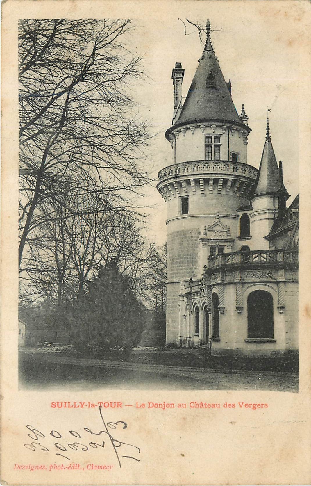 CPA Suilly la Tour Le Donjon au Chateau des Vergers 