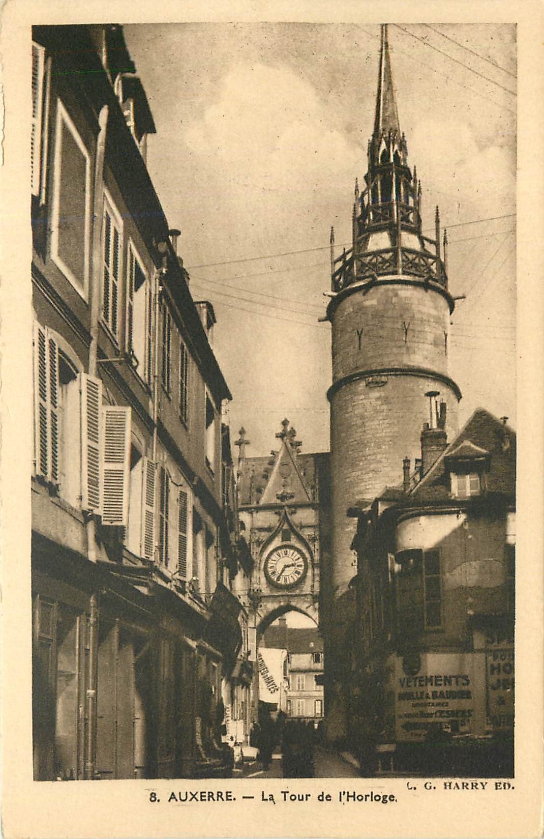 CPA Auxerre La Tour de l'Horloge 