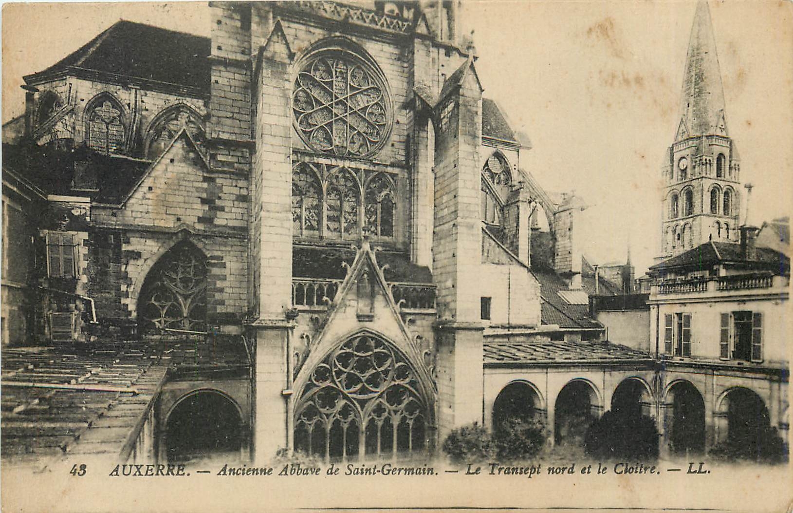 Auxerre — Ancienne Abbaye de Saint-Germain — Le Transept nord et le Cloître — LL. n°48