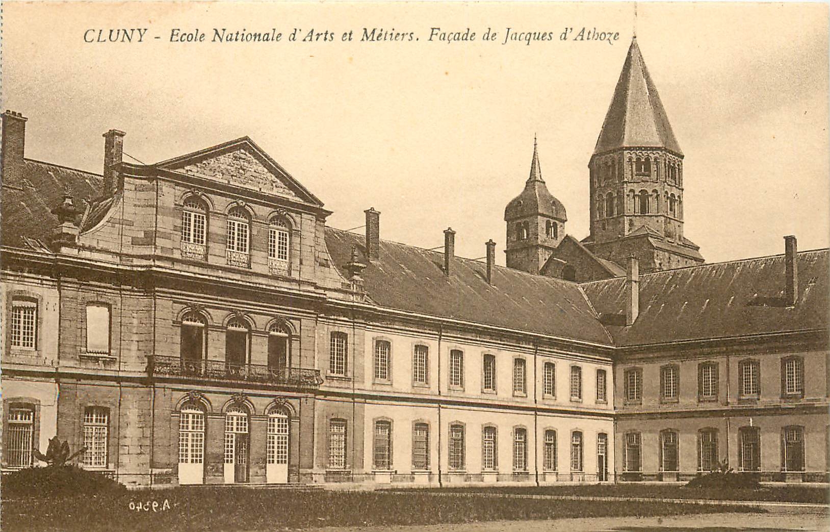CPA Cluny Ecole Nationale d'Arts et Metiers Facade de Jacques d'Athoze 