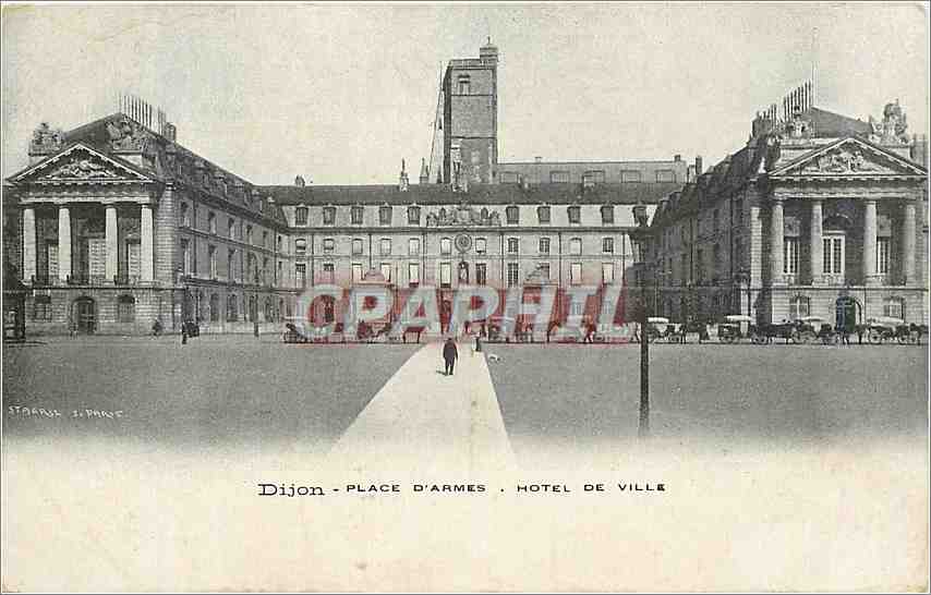 CPA Dijon Place d'Armes Hotel de Ville 