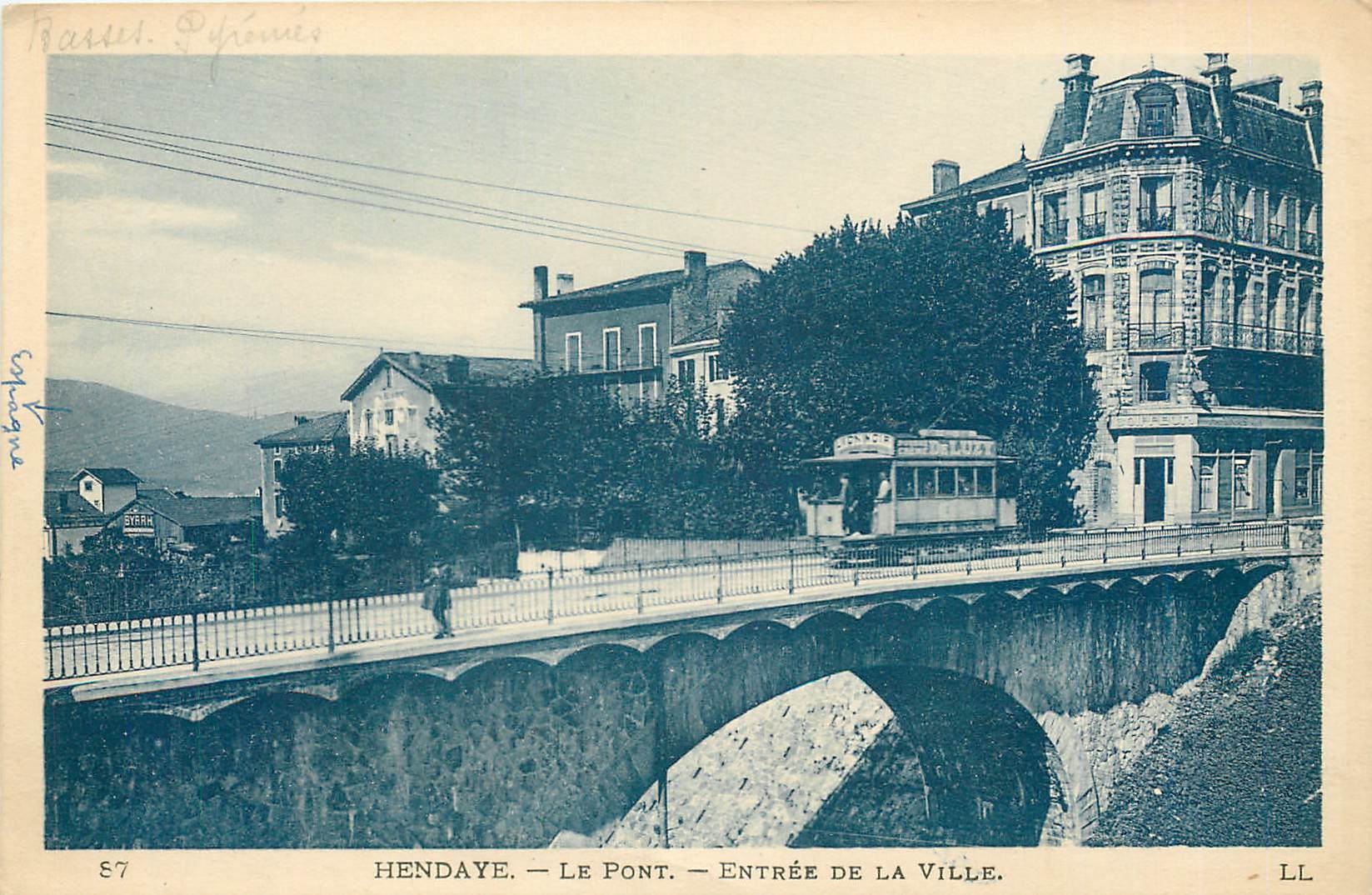 CPA Hendaye Le Pont Entree de la Ville 
