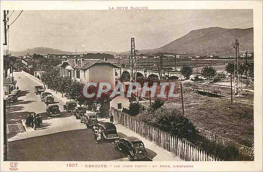 Hendaye — Les Trois Ponts — au fond, l'Espagne