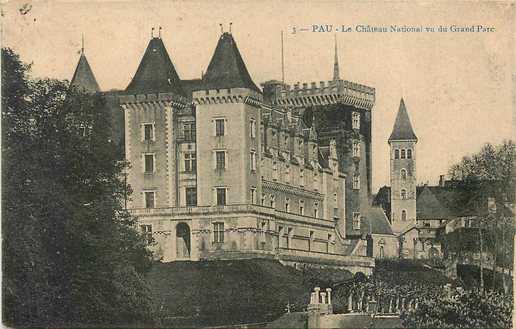CPA Pau Le Chateau National vu du Grand Parc 