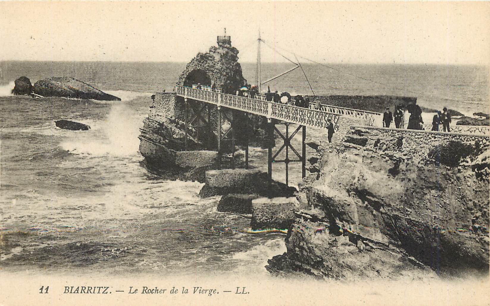 CPA Biarritz Le Rocher de la Vierge 