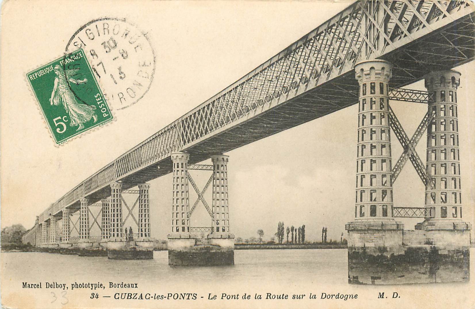 CPA Cubza les Ponts Le Pont de la Route sur la Dordogne 
