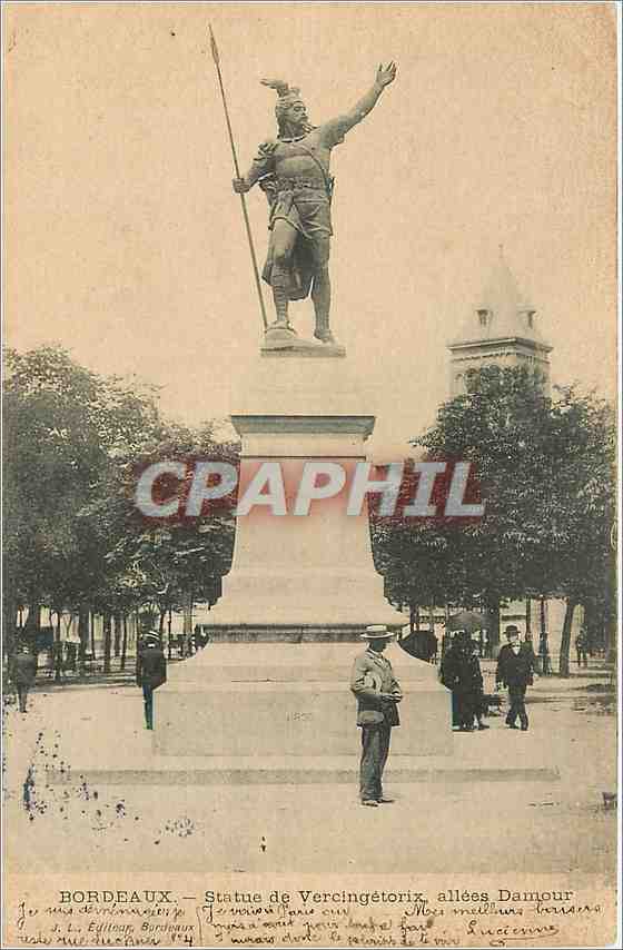 CPA Bordeaux Statue de Vercingetorix allees Damour 