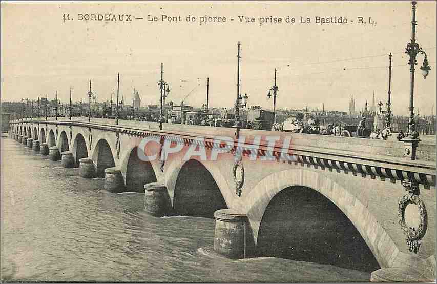 Bordeaux — Le Pont de pierre — Vue prise de La Bastide — R. L.