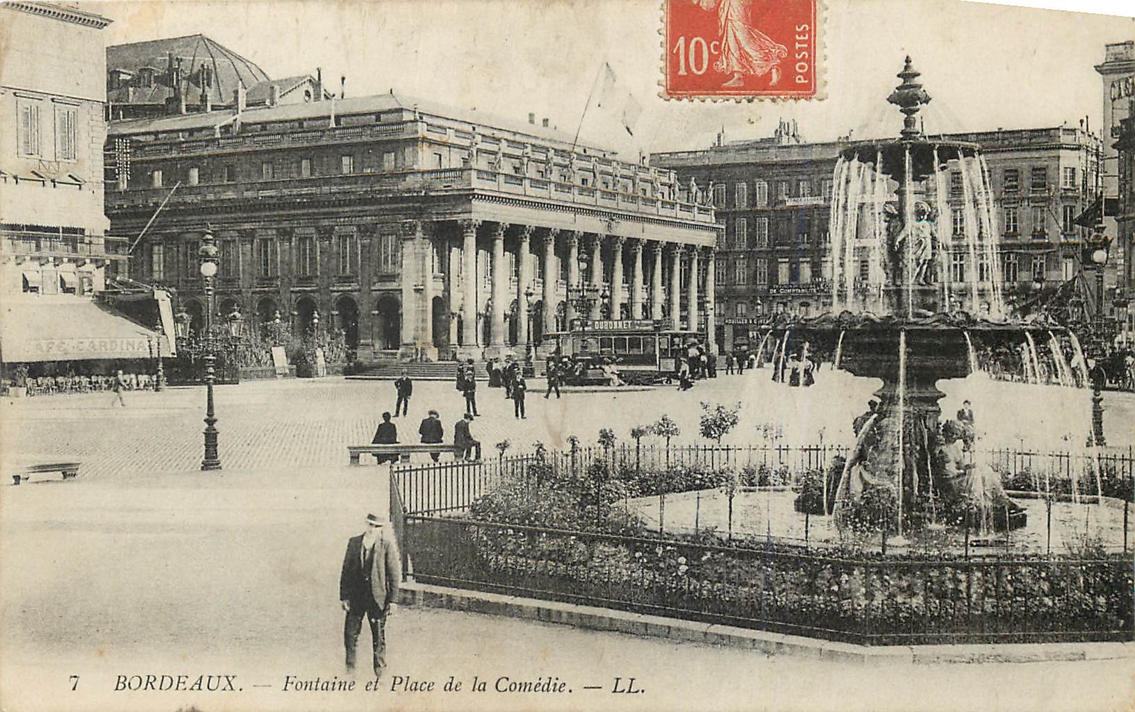 CPA Bordeaux Fontaine et Place de la Comedie 