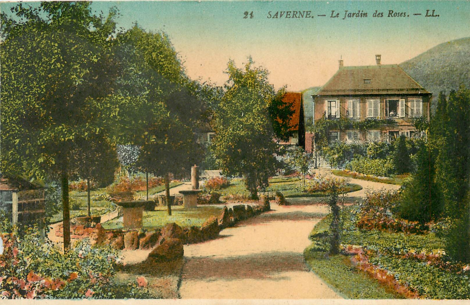 CPA Saverne Le Jardin des Roses 