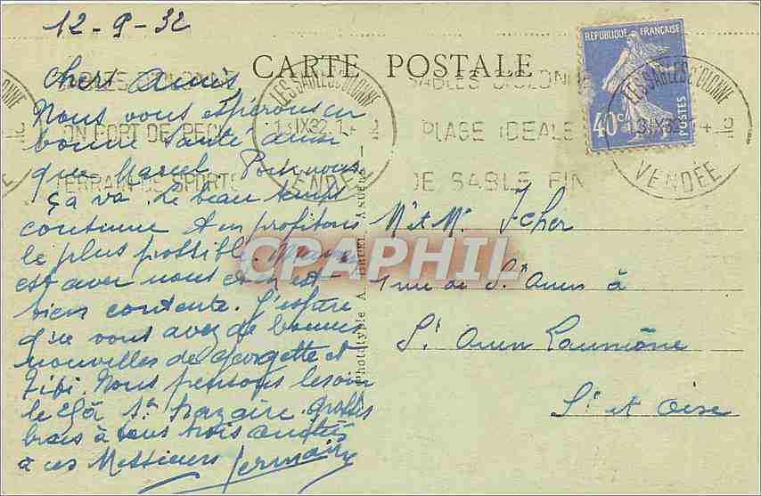 CPA Les Sables d'Olonne Vendee Un coin de la Plage Bateaux — Rückseite