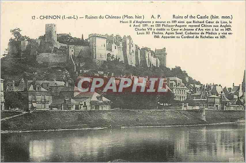 CPA Chinon I et L Ruines du Chateau 