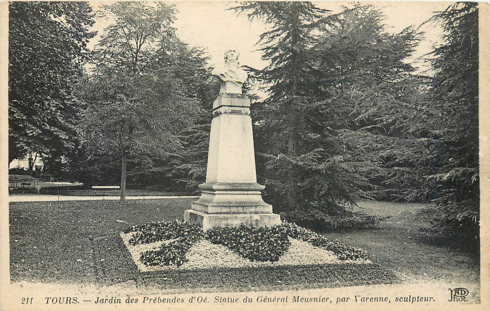 CPA Tours Jardin des Prebendes d'Oe 