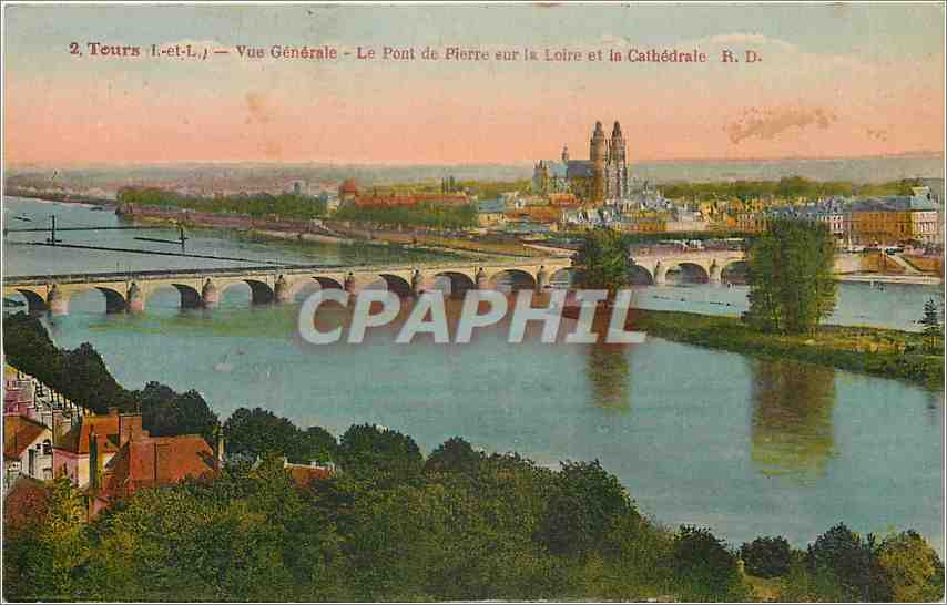 CPA Tours I et L Vue Generale Le Pont de Pierre sur la Loire et la Cathedrale 