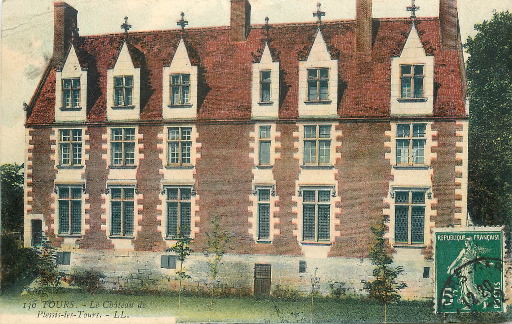 CPA Tours Le Chateau de Plessis les Tours 