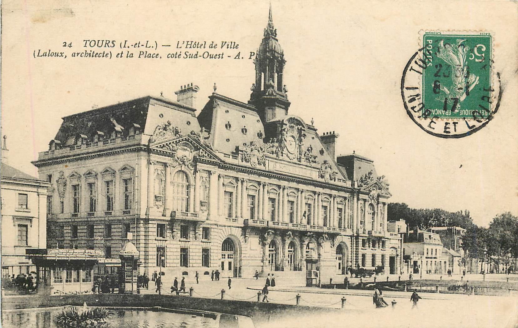 CPA Tours I et L L'Hotel de Ville 