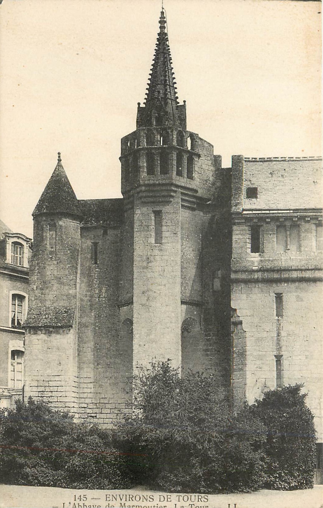 CPA Environs de Tours L'Abbaye de Marmoutier Le Tours 