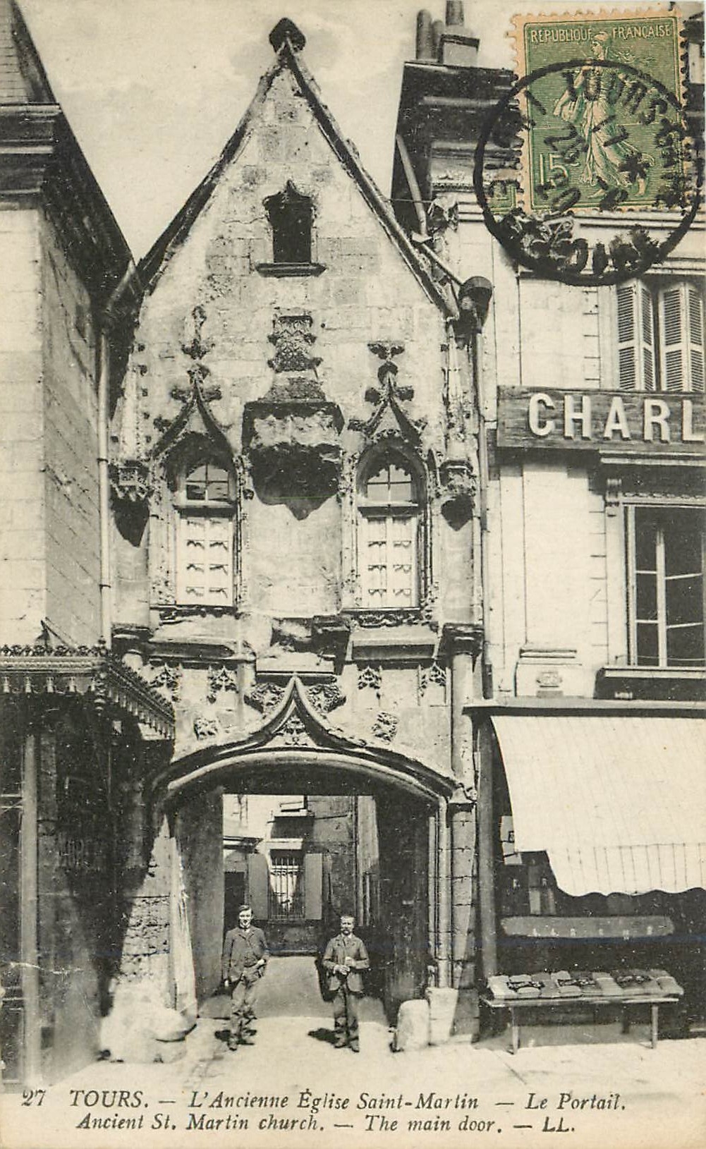 CPA Tours L'Ancienne Eglise Saint Martin Le Portail 
