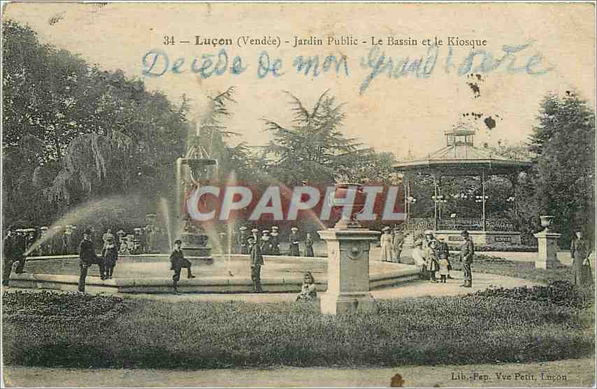 Luçon (Vendée) - Jardin Public - Le Bassin et le Kiosque — Lib. Pap. Vve Petit, Luçon
