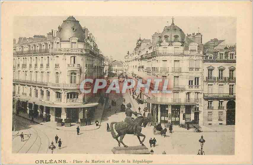 CPA Orleans Place du Martroi et Rue de la Republique 