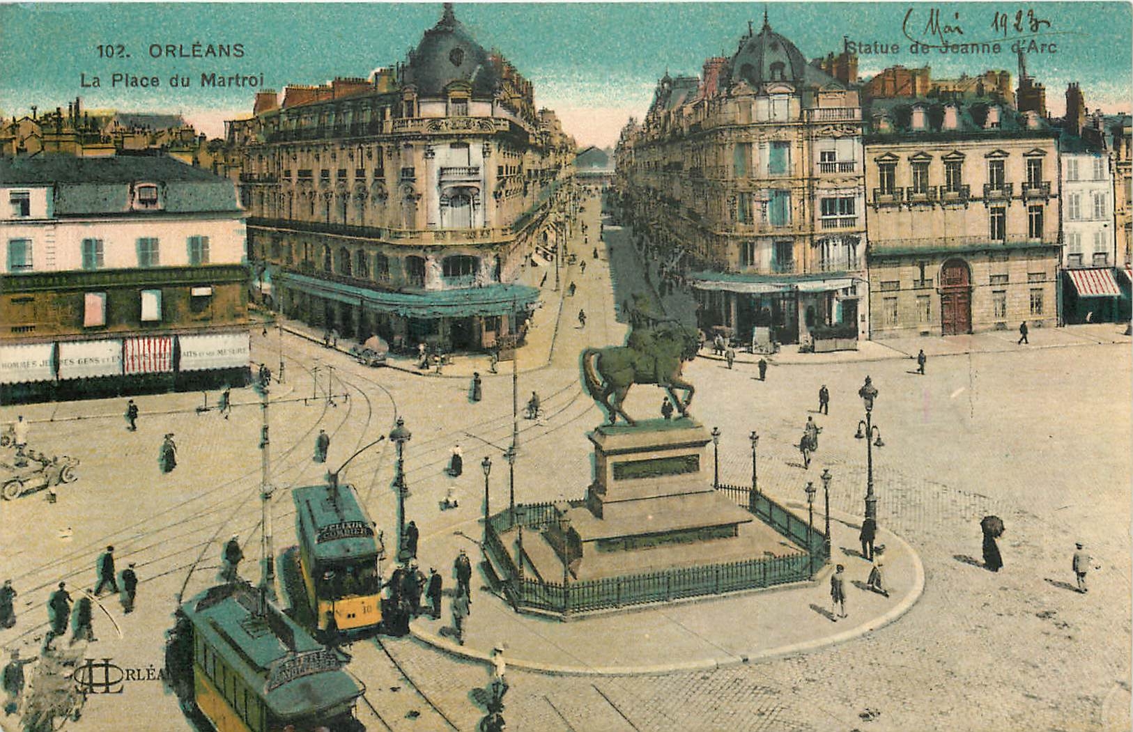 CPA Orleans La Place du Martroi Tramway
