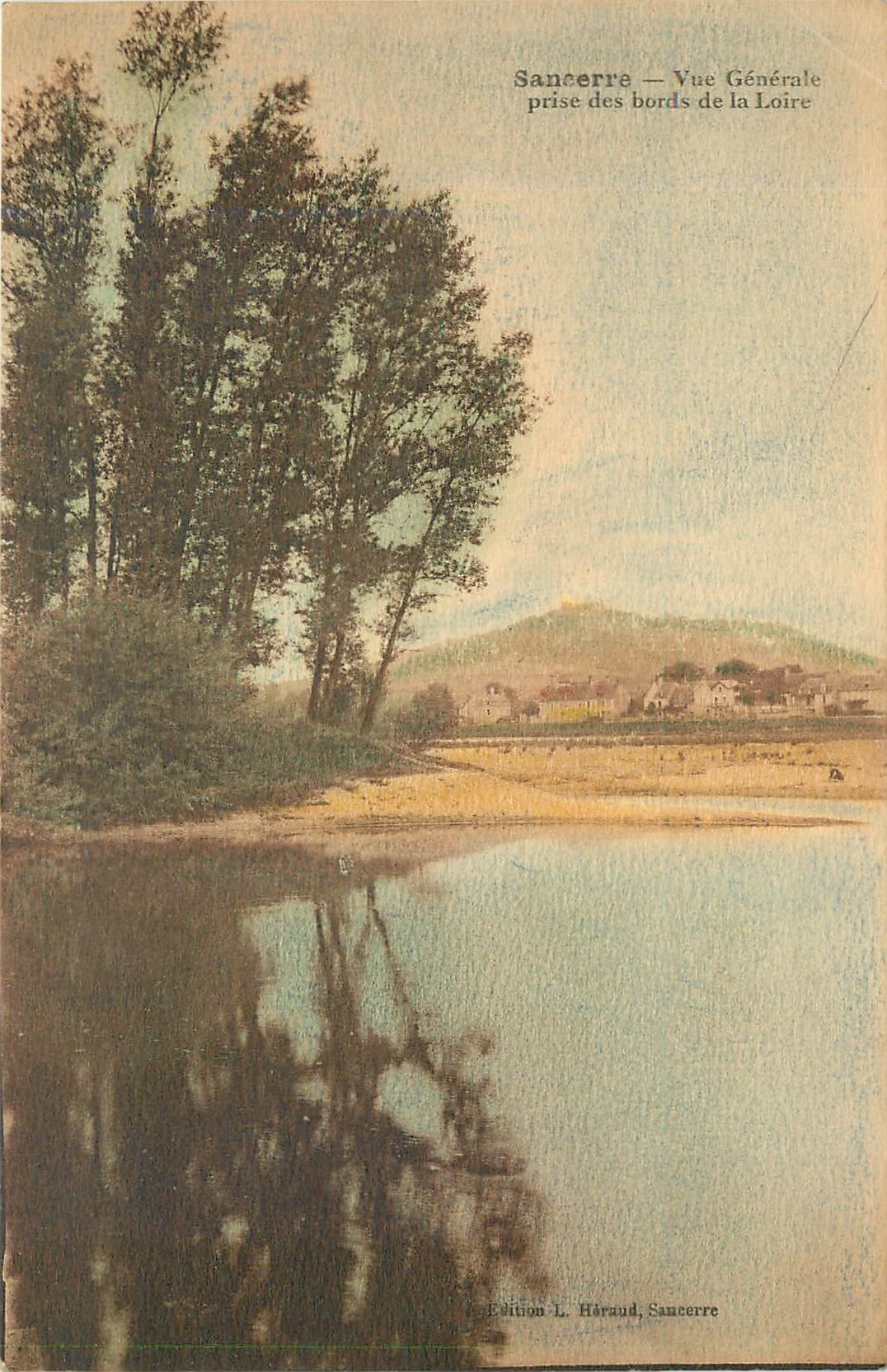 CPA Sancerre Vue Generale prise des borde de la Loire 