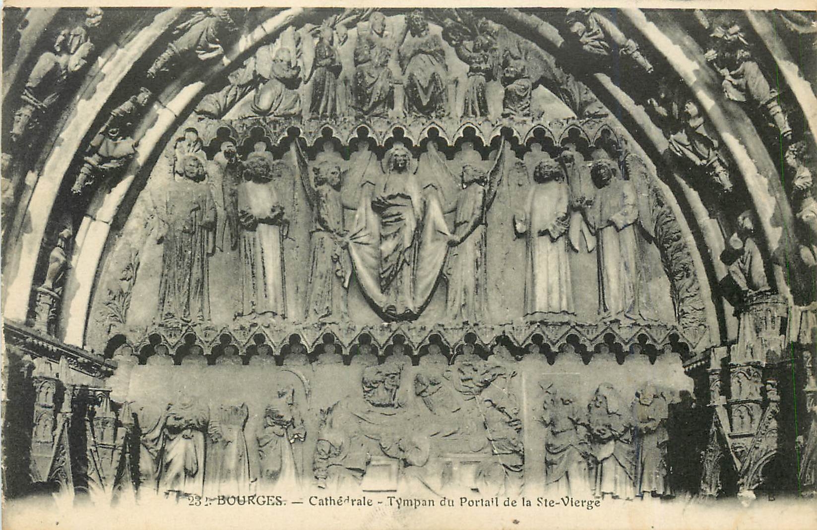 CPA Bourges Cathedrale Tympan du Portail de la Ste Vierge 