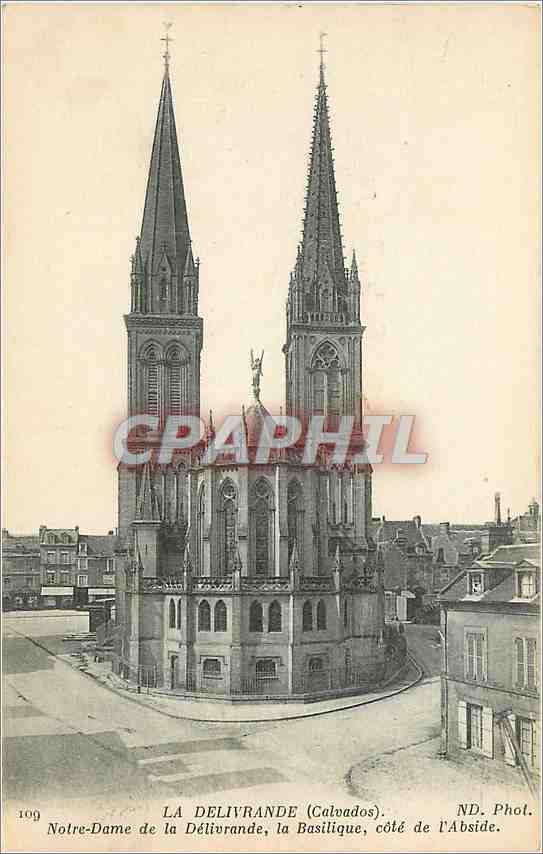 CPA La Delivrande Calvados Notre Dame de la Delivrande la Basilique cote de l'Abside 