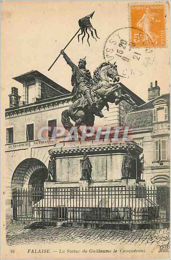 CPA Falaise La Statue de Guillaume le Conquerant 
