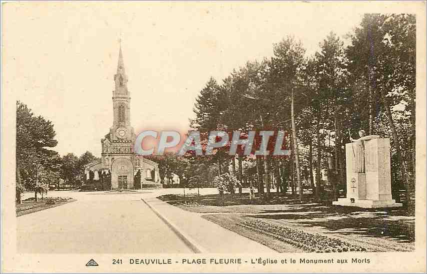 Deauville - Plage Fleurie - L'Église et le Monument aux Morts