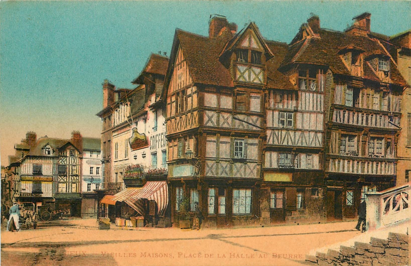 Vieux-Évreux — Vieilles Maisons, Place de la Halle au Beurre — Lévy Fils & Cie, Paris