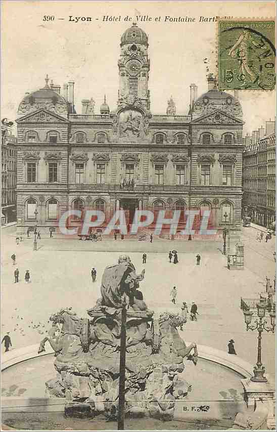 CPA Lyon Hotel de Ville et Fontaine Bartholdi 