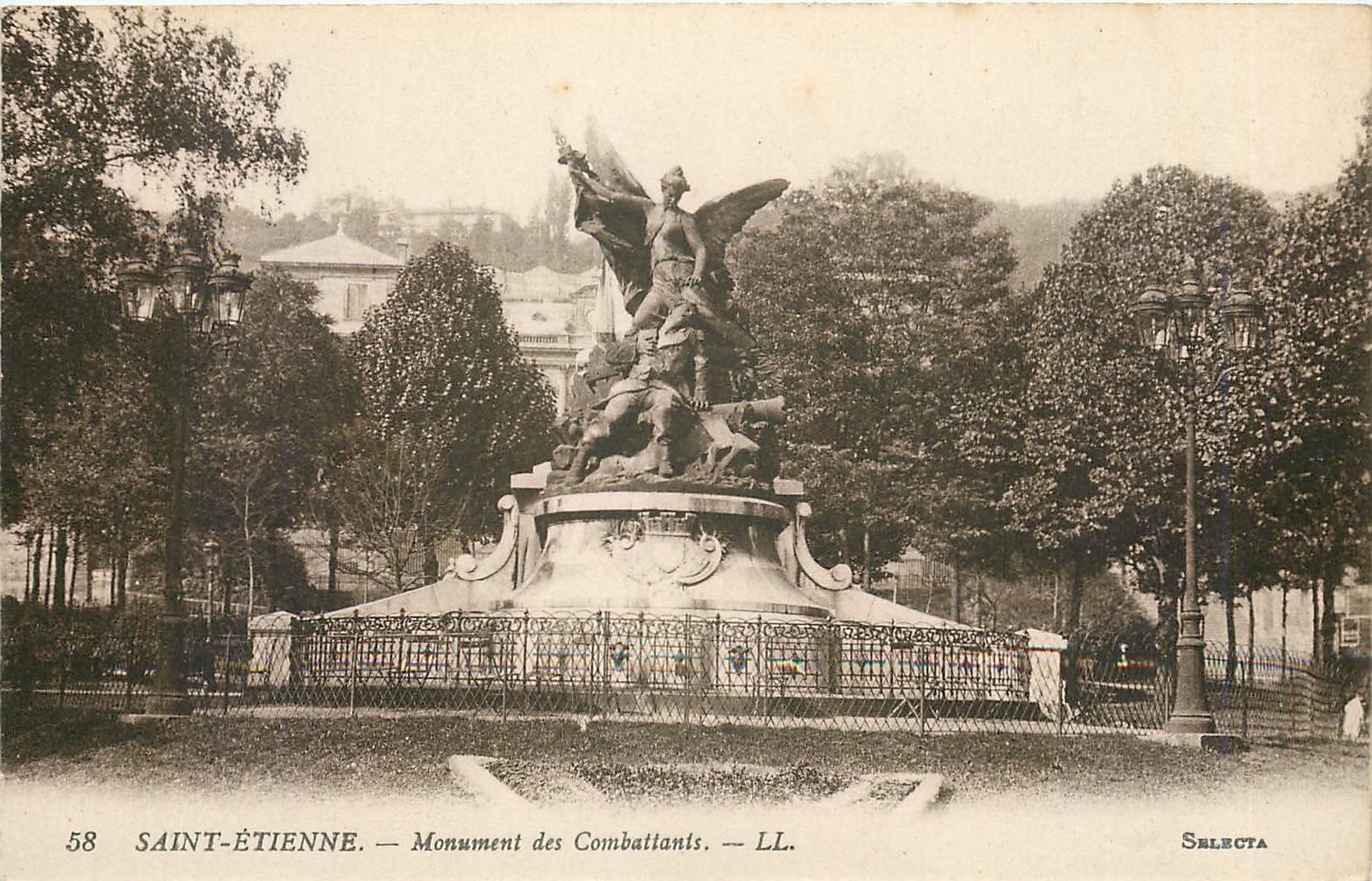 CPA Saint Etienne Monument des Combattants 