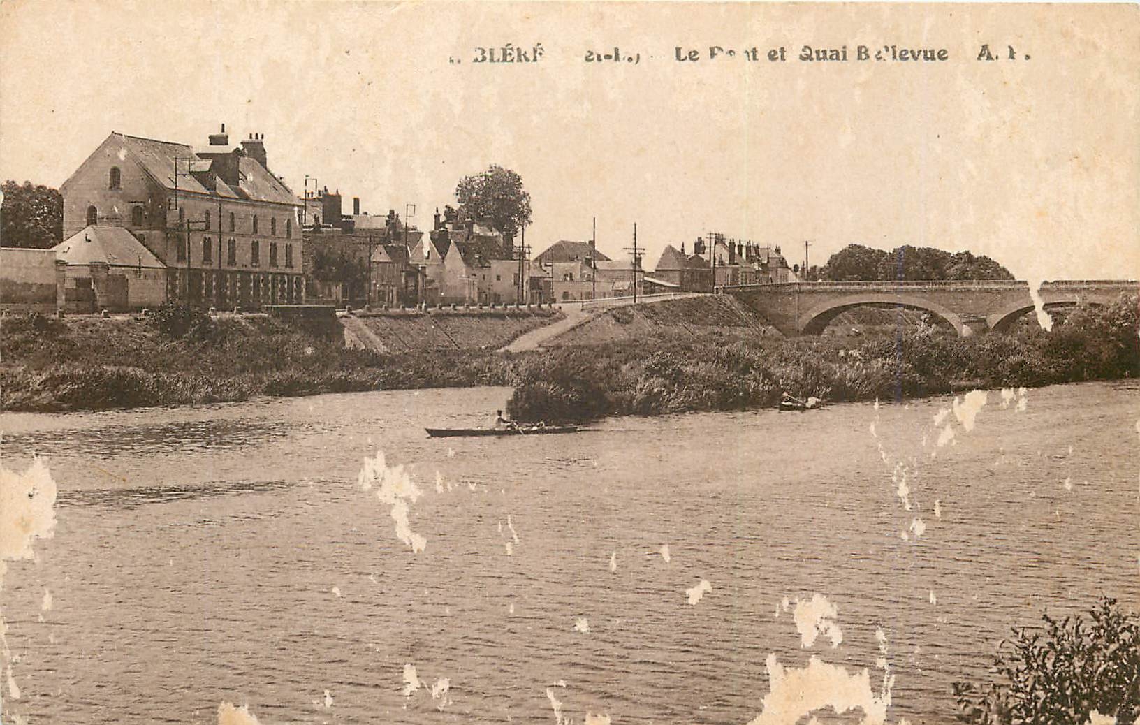CPA Le Pont et Quai Bellevue Blere