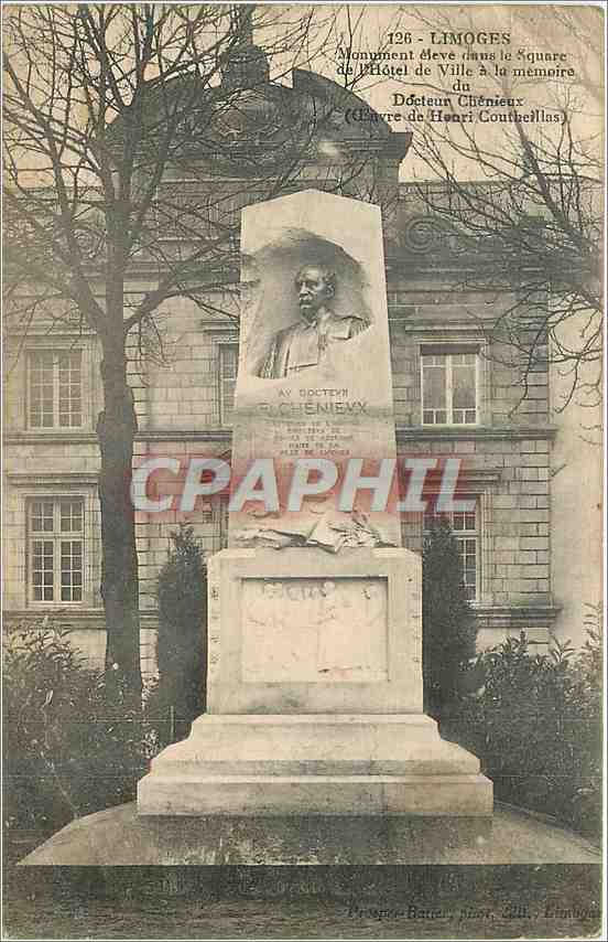 CPA Limoges Monument eleve dans le Square de l'Hotel de Ville a la memoire du Docteur Chenieux 