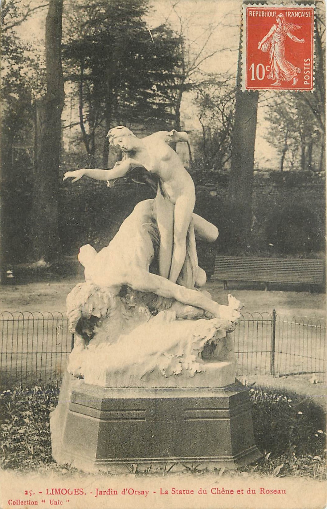 CPA Limoges Jardin d'Orsay La Statue du Chene et du Roseau 