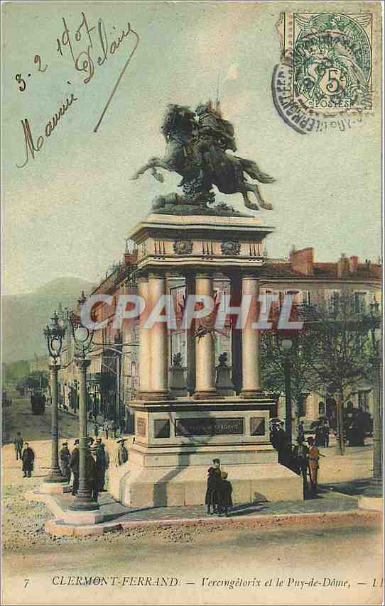 CPA Clermont Ferrand Vercingetorix et le Puy de Dome 