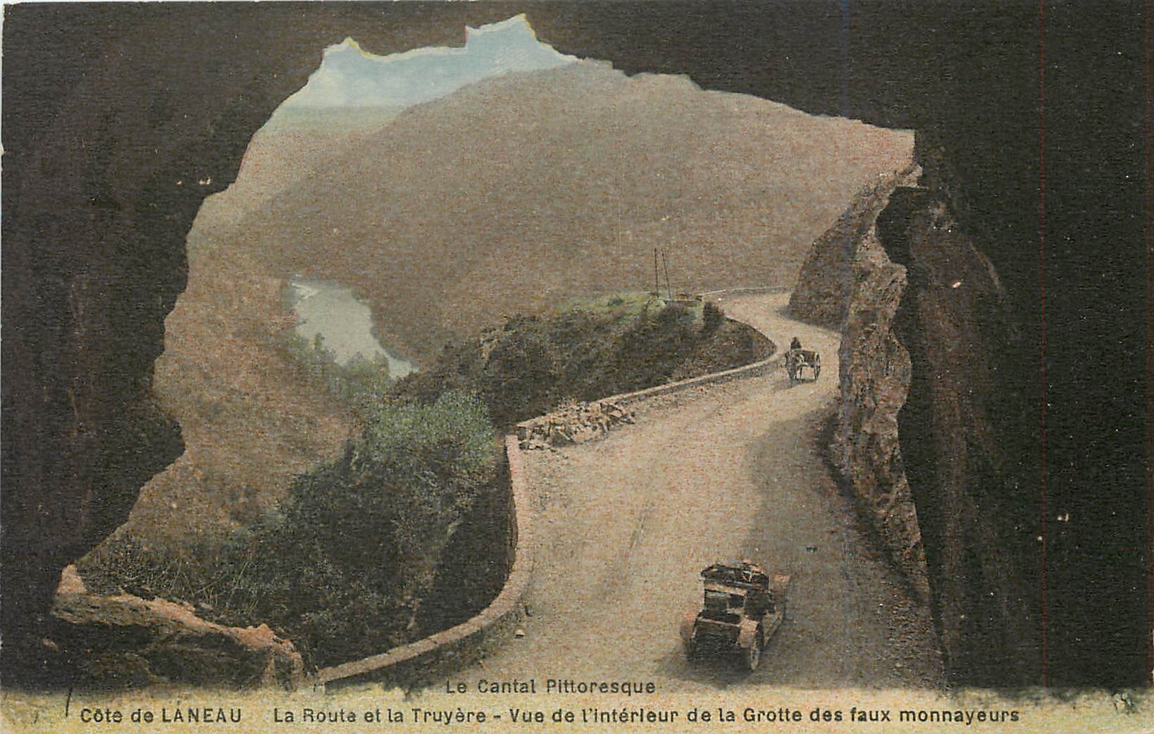 La Route et la Truyère - Ansicht von innen der Grotte des falschen Münzherstellers — Côte de Lâneau, Le Cantal Pittoresque
