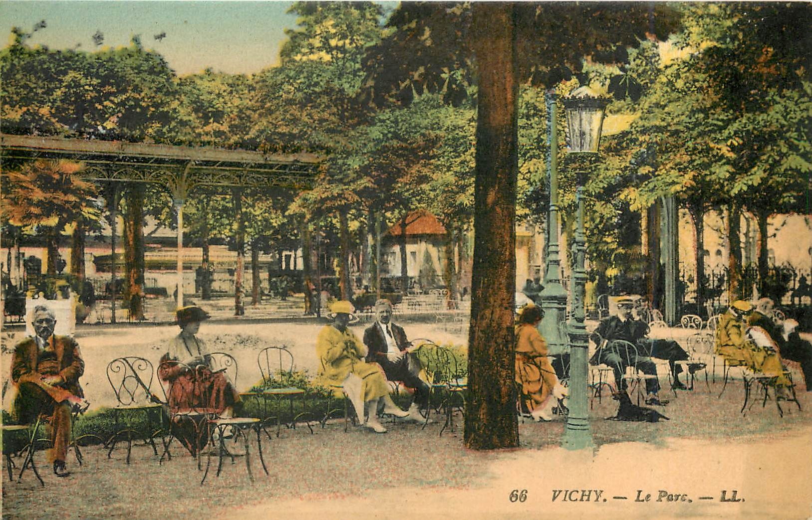 CPA Vichy Le Parc 