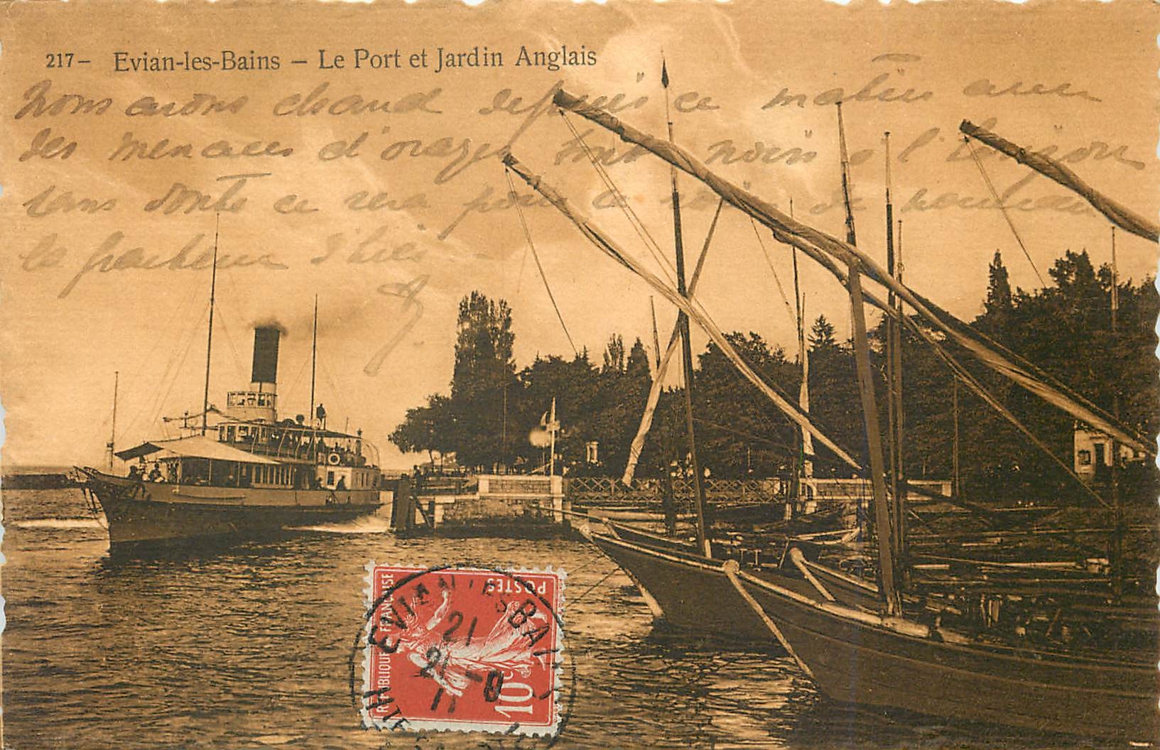 CPA Evian les Bains Le Port et Jardin Anglais Bateaux