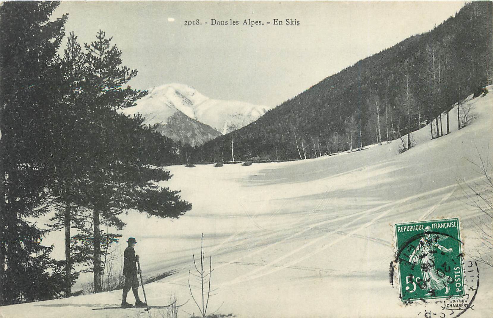 CPA Dans les Alpes En Skis 