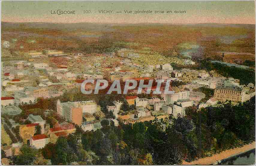 CPA Vichy Vue generale prise en avion 