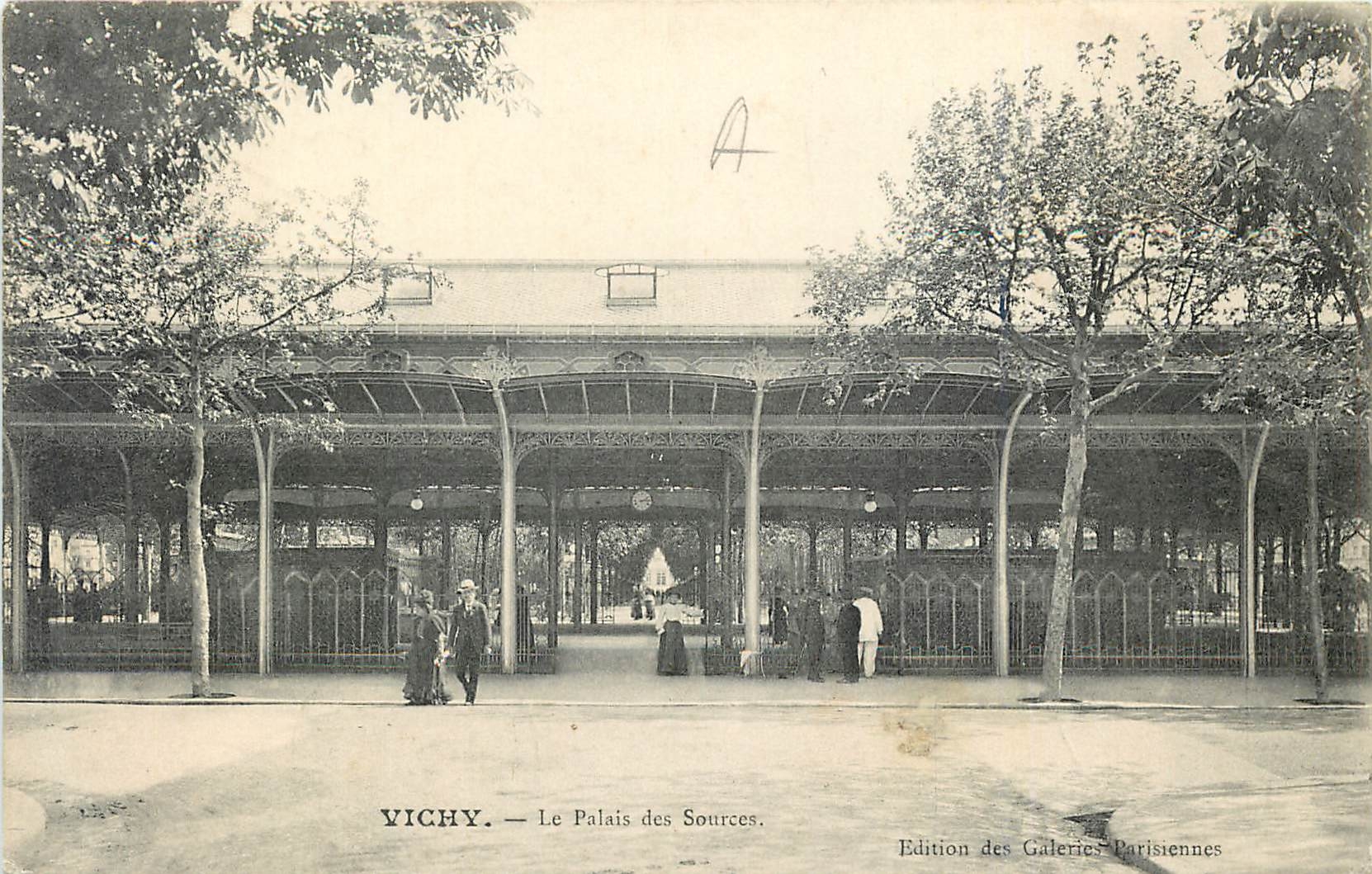 CPA Vichy Le Palais des Sources 