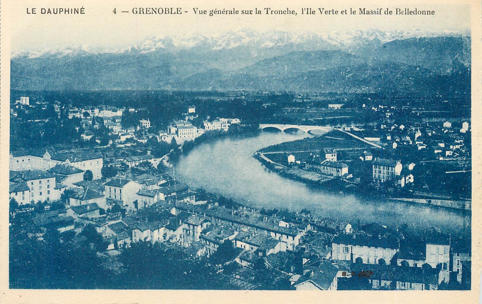 CPA Grenoble Vue generale sur la Tronche l'Ile Verte et le Massif de Belledonne 