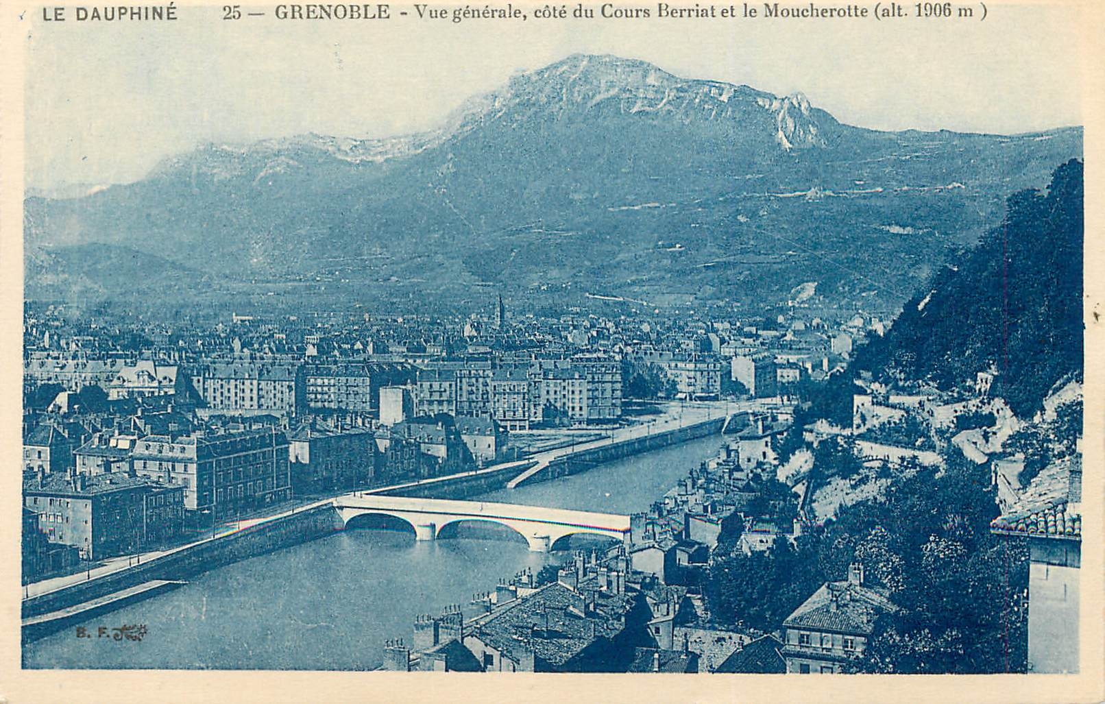 CPA Grenoble Vue generale cote du Cours Berrint et le Moucherotte 