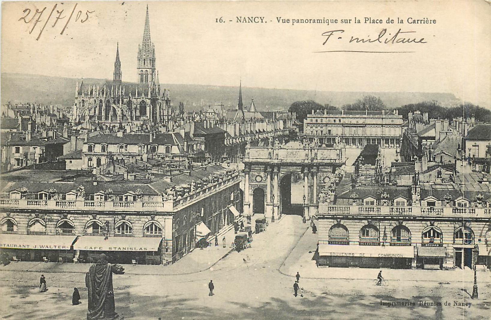 CPA Nancy Vue panoramique sur la Place de la Carriere 