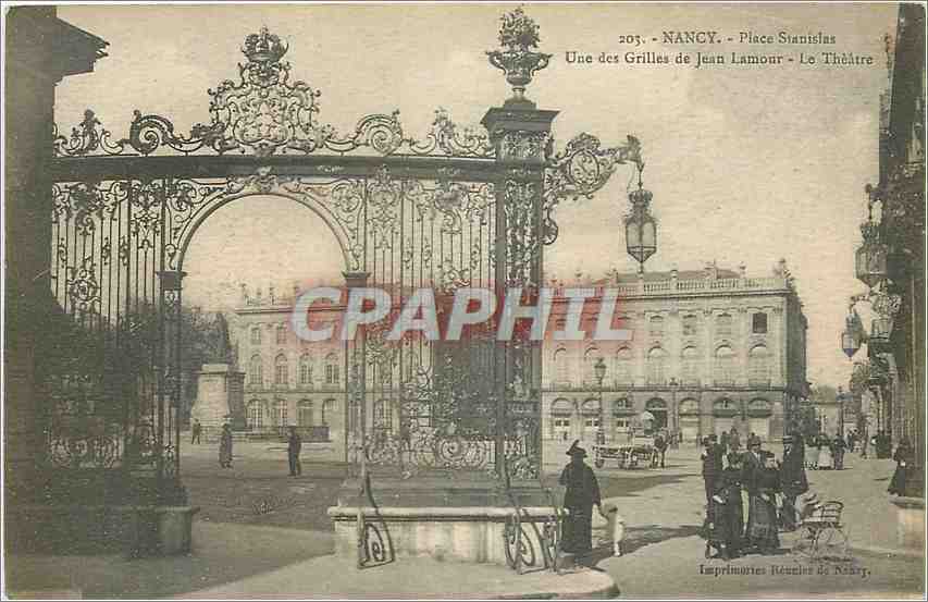 Nancy - Place Stanislas - Une des Grilles de Jean Lamour - Le Théâtre