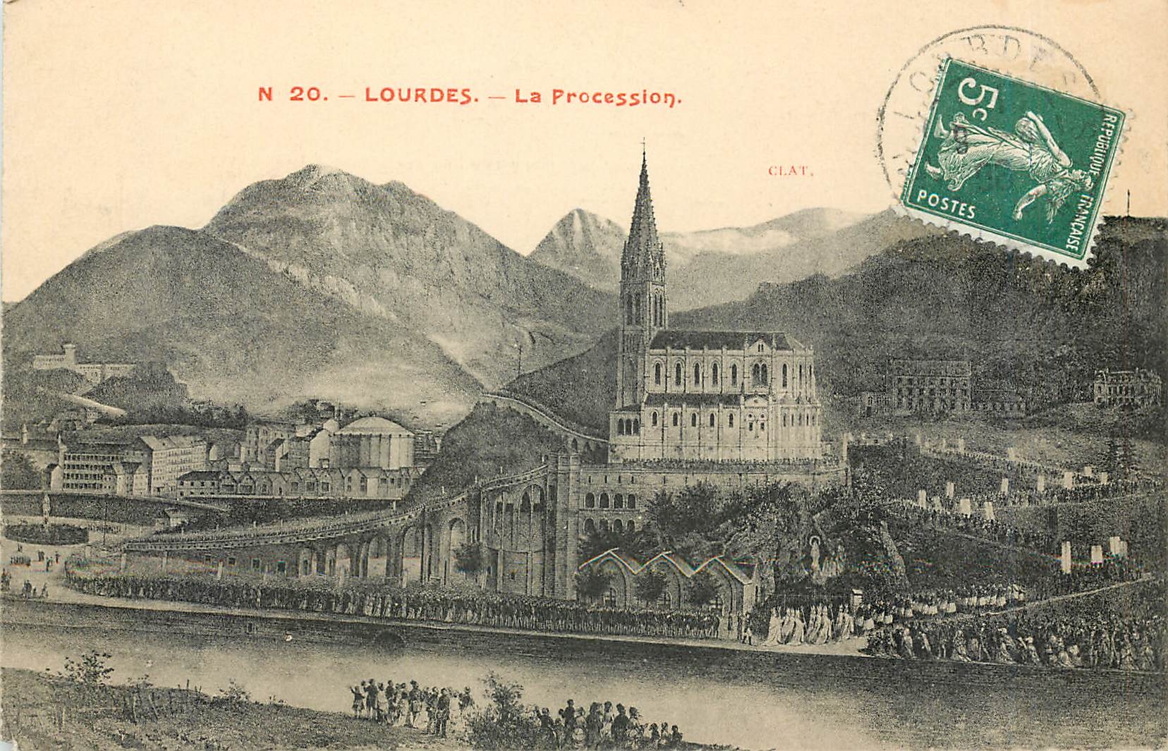 CPA Lourdes La Procession 